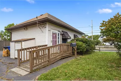 215 Waterman Avenue, East Providence, RI 02914 - Photo 7