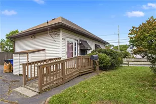 215 Waterman Ave, East Providence, RI 02914 - Photo 7