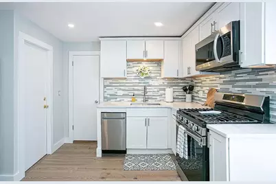 14 Brinley Street, Newport, RI 02840 - Photo 3
