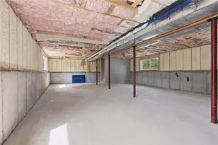 34 Vine St, West Warwick, RI 02893 - Photo 21