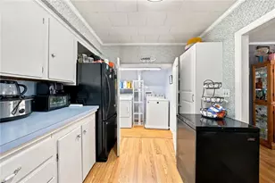 9 Pond Ave, Lincoln, RI 02865 - Photo 13