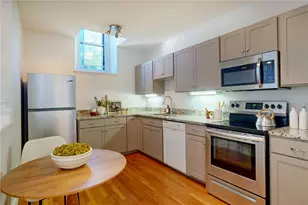 10 East St, Providence, RI 02906 - Photo 11