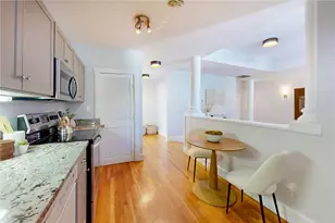 10 East St, Providence, RI 02906 - Photo 13