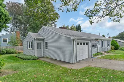 3 Collins Terrace, Middletown, RI 02842 - Photo 3