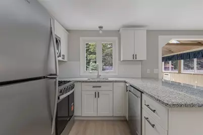 18 Laurel Lane, Lincoln, RI 02865 - Photo 3