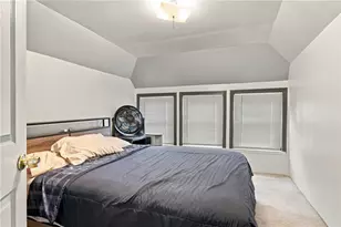 88 Finch Ave, Pawtucket, RI 02860 - Photo 17