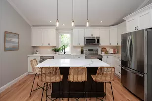 31 Prescott Hall Rd, Newport, RI 02840 - Photo 7