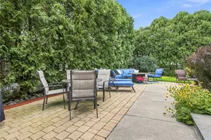 25 Joy St, Johnston, RI 02919 - Photo 31