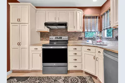 25 Joy Street, Johnston, RI 02919 - Photo 13