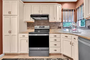 25 Joy St, Johnston, RI 02919 - Photo 13