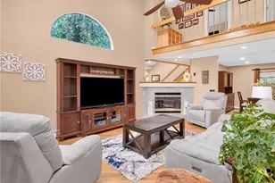 25 Joy St, Johnston, RI 02919 - Photo 7