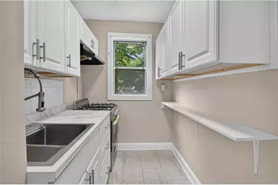 28 Pumgansett Street, Providence, RI 02908 - Photo 17
