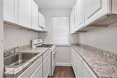 28 Pumgansett Street, Providence, RI 02908 - Photo 41