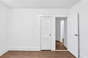 28 Pumgansett St, Providence, RI 02908 - Photo 39