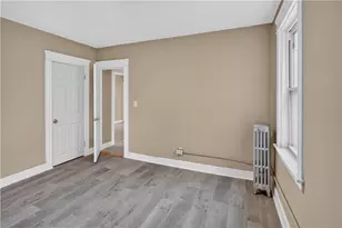 28 Pumgansett St, Providence, RI 02908 - Photo 23