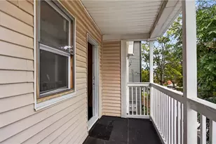 28 Pumgansett St, Providence, RI 02908 - Photo 49
