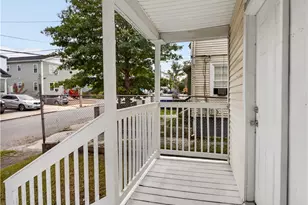 28 Pumgansett St, Providence, RI 02908 - Photo 7