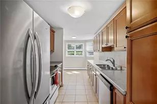 60 Saddle Green, North Providence, RI 02904 - Photo 3