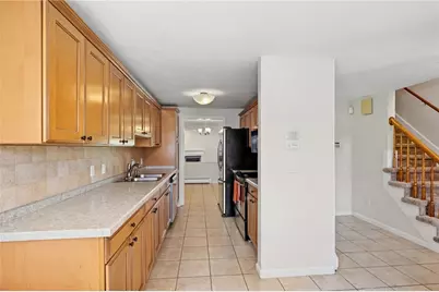 60 Saddle Green #B, North Providence, RI 02904 - Photo 5