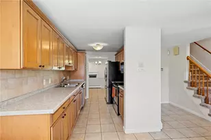 60 Saddle Green, North Providence, RI 02904 - Photo 5