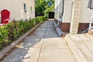 17 Rodman St, Providence, RI 02907 - Photo 3