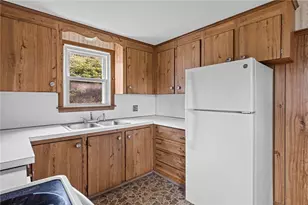 53 Fairgreen Dr, West Warwick, RI 02893 - Photo 11