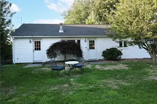 534 Aquidneck Ave, Middletown, RI 02842 - Photo 3