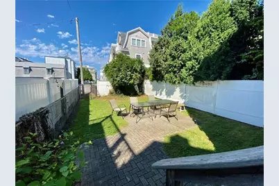 423 Thames Street #2, Newport, RI 02840 - Photo 21
