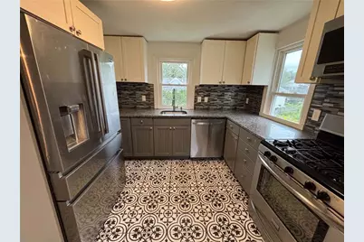 6 Angell Street, West Warwick, RI 02893 - Photo 3