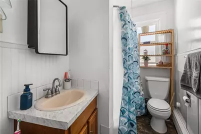 208 Suffolk Avenue, Pawtucket, RI 02861 - Photo 27