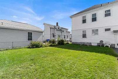 208 Suffolk Avenue, Pawtucket, RI 02861 - Photo 33