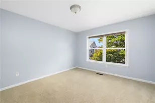 75 James St, East Providence, RI 02914 - Photo 27