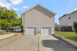 75 James St, East Providence, RI 02914 - Photo 3