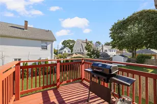 75 James St, East Providence, RI 02914 - Photo 17
