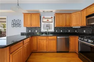 75 James St, East Providence, RI 02914 - Photo 13