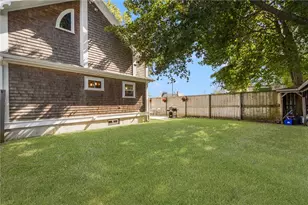 27 Seminole St, Warwick, RI 02889 - Photo 49