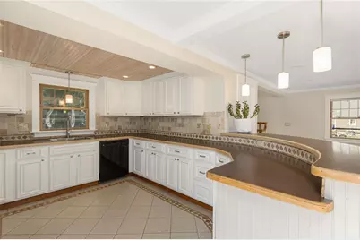 27 Seminole Street, Warwick, RI 02889 - Photo 17