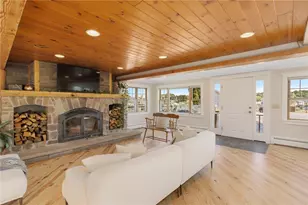 27 Seminole St, Warwick, RI 02889 - Photo 11