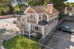 27 Seminole St, Warwick, RI 02889 - Photo 3