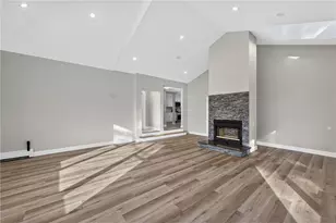 25 Zella St, Providence, RI 02908 - Photo 15