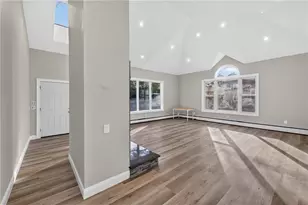 25 Zella St, Providence, RI 02908 - Photo 17