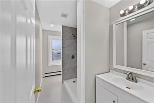 25 Zella St, Providence, RI 02908 - Photo 9