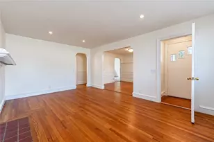 107 Fuller St, Pawtucket, RI 02861 - Photo 7