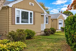 107 Fuller St, Pawtucket, RI 02861 - Photo 3