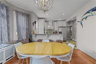 28 Rhode Island Ave, Newport, RI 02840 - Photo 7