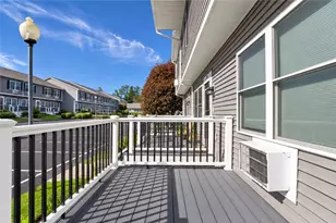 200 Post Rd, Warwick, RI 02888 - Photo 3