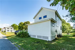 80 Carder Rd, Warwick, RI 02889 - Photo 5