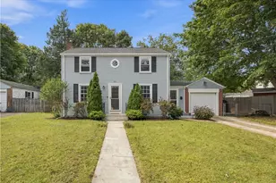 60 Parkway Dr, Warwick, RI 02886 - Photo 1