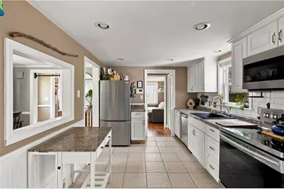60 Parkway Drive, Warwick, RI 02886 - Photo 7