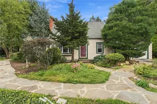 2 Elton Cir, Cranston, RI 02921 - Photo 1